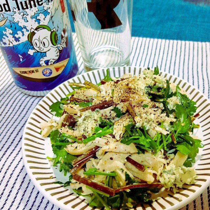 鶏ささみとイタパセのブルーチーズソース和え